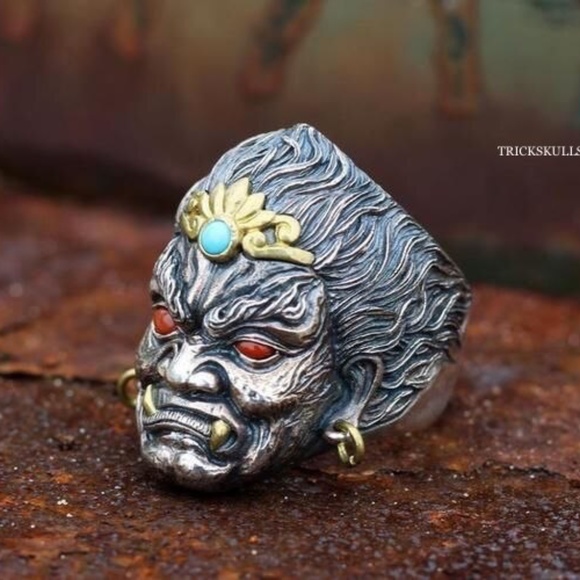 Demon Hand Ring Zilver Gothic